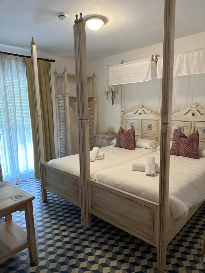 Hostal Moon Tolox Exteriör bild